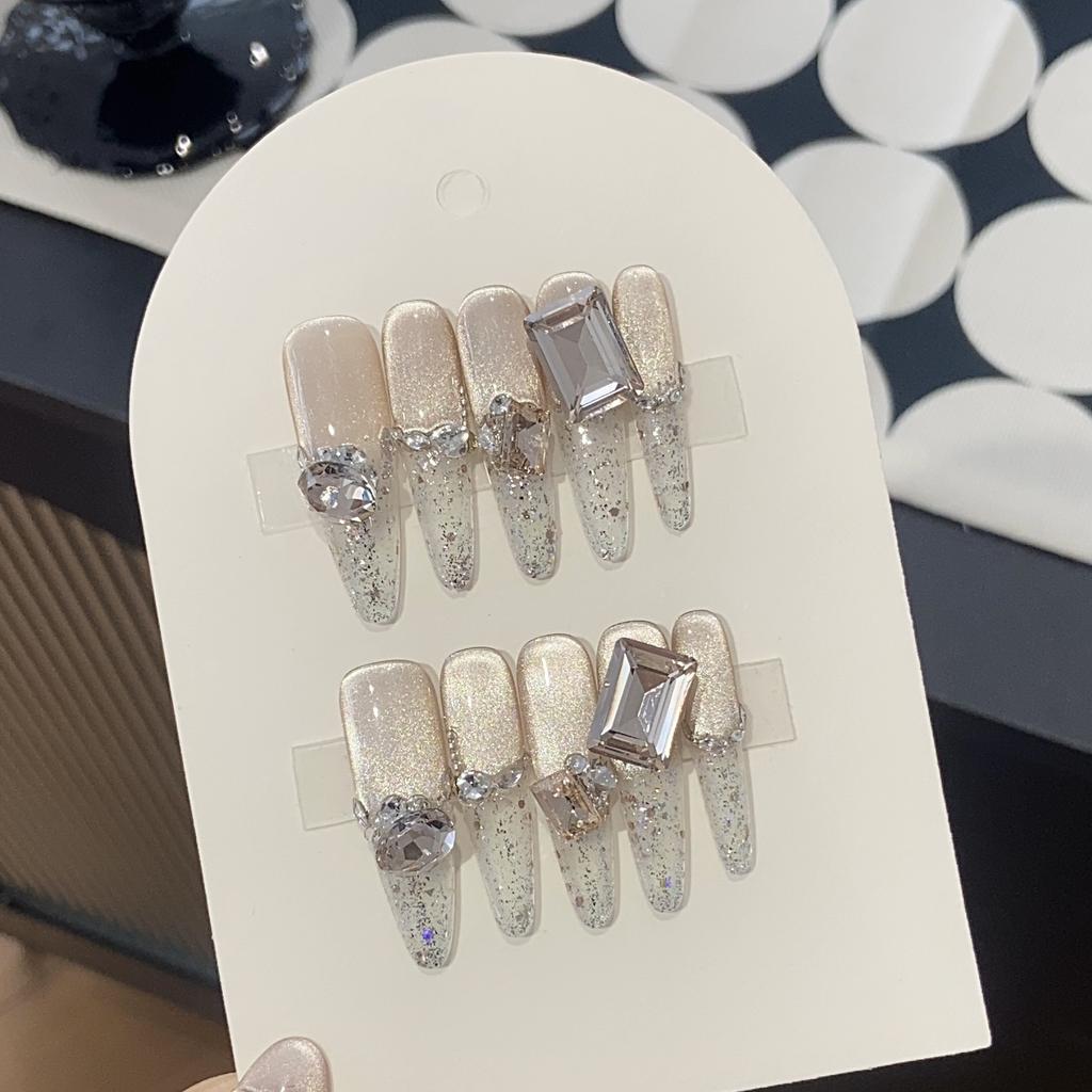 Ice-transparent Milky White Sequins Cat's Eyes Gradient Small Broken Diamond Rectangular Diamond White Tea Champagne Nail Patch