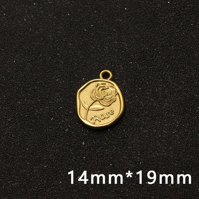 

Элегантный матовый кулон с цветочным узором и набор серег-подвесок в виде роз