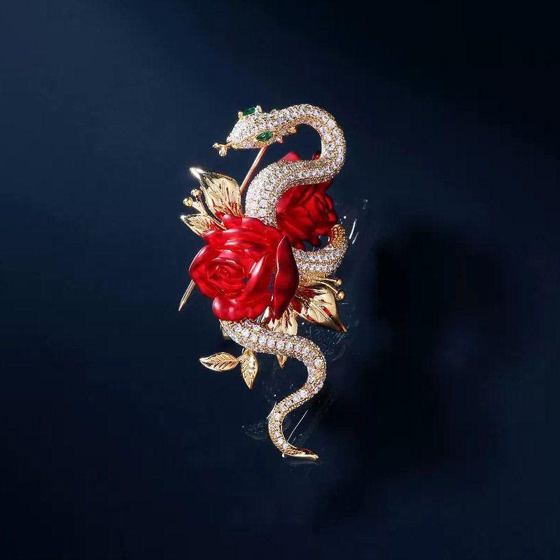 European and American Luxury Rose Brooches for Women, Luxurious Rose and Snake Corsages, Niche Design Pins, Suit Accessories, Wholesale in Stock Red Rose and Snake