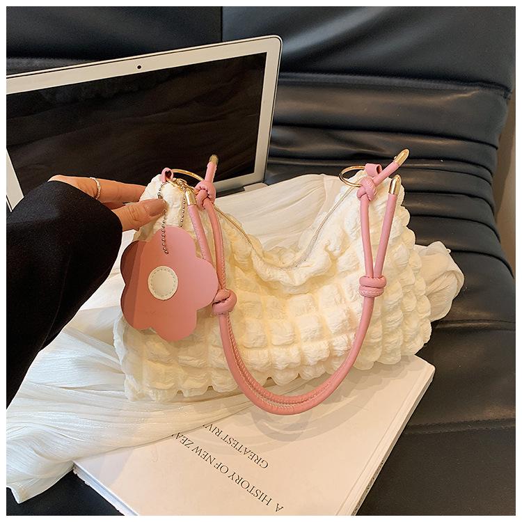 

Сумка-цилиндр Bubble Flower - 2025 Новый японский и корейский стиль, женственная текстура, на плечо и в руку, сумка-шоппер для бенто