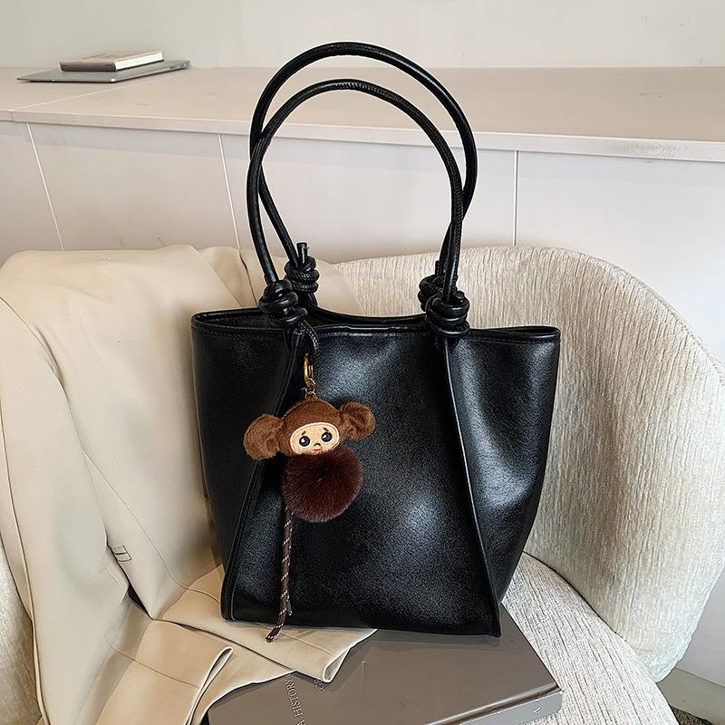 Large-capacity commuter tote bag women's new autumn and winter shoulder underarm bag portable shoulder mother and child bag