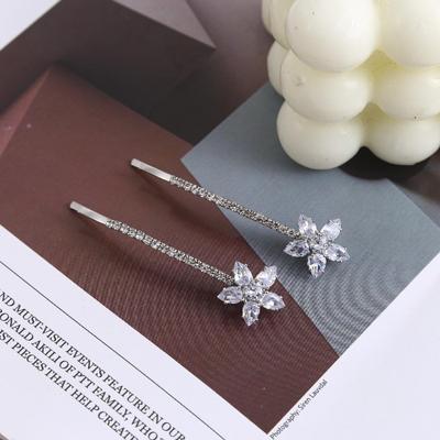 1 Pair Fashionable Hairpins Shiny Rhinestone Floral Metal Hairpins Women's Hair Accessories
