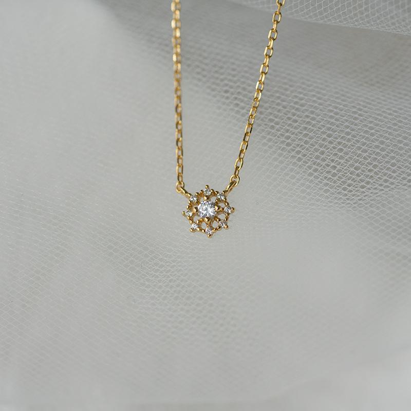 14K Gold-Plated Sterling Silver Clavicle Chain with Small Flower Pendant - Simple, Everyday Necklace for Women.