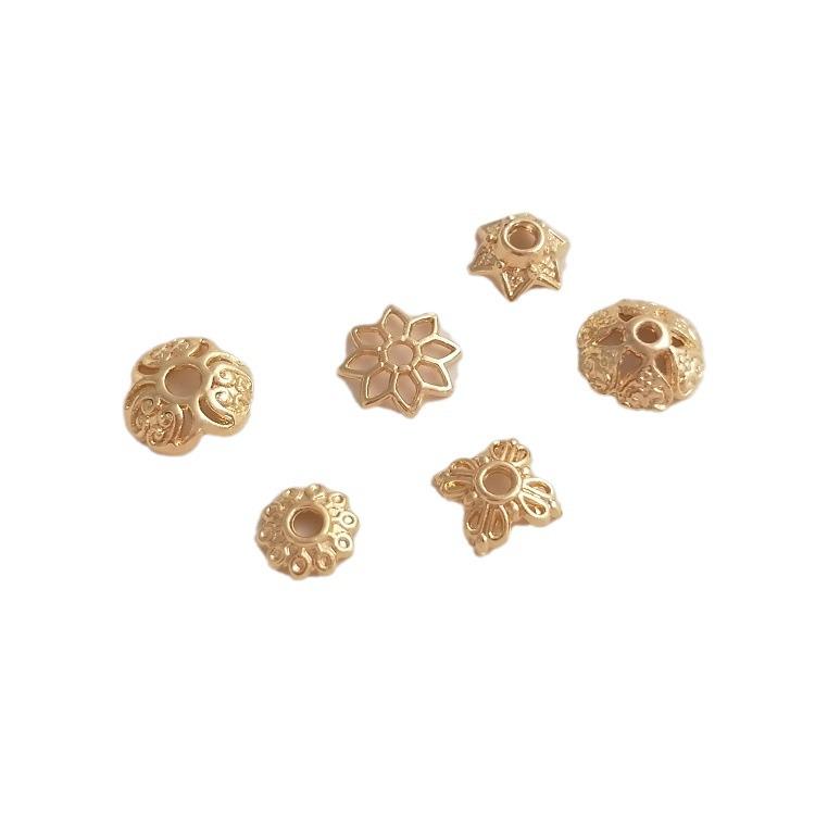 14K Guldpläterad Daisy Stjärna Ihålig Blomkapsel Pärlmellanlägg för DIY Smycken