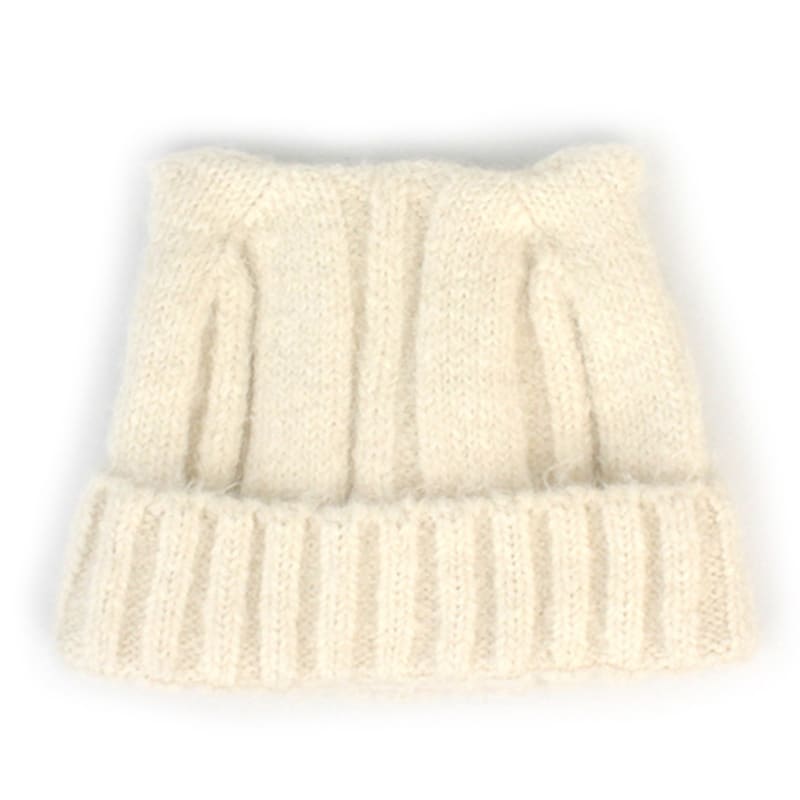 

Universal chemistry wool cat ivory beanie FREE