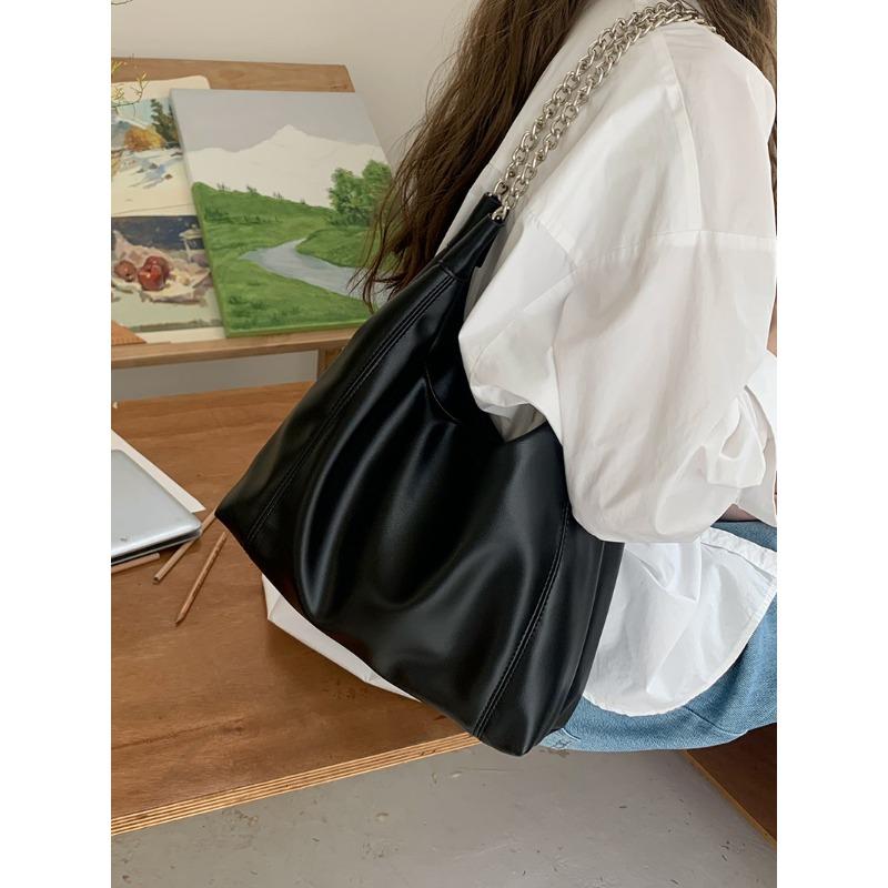 Korean Version of Chain Tote Bag Large Capacity Bag New Style Bag Fashionable Commuter Women's Bag Soft Leather Shoulder Bag
