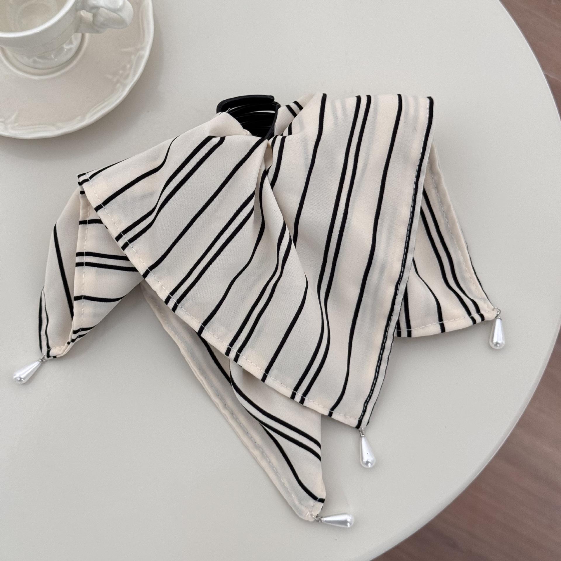 

Hair pins and clips bow claw band for girls women korean accessories pony tail fascinators elegant crab vintage popular new