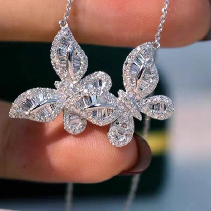 Elegant Phantom Butterfly Necklace - Fresh, Sweet  Romantic Clavicle Chain for Women