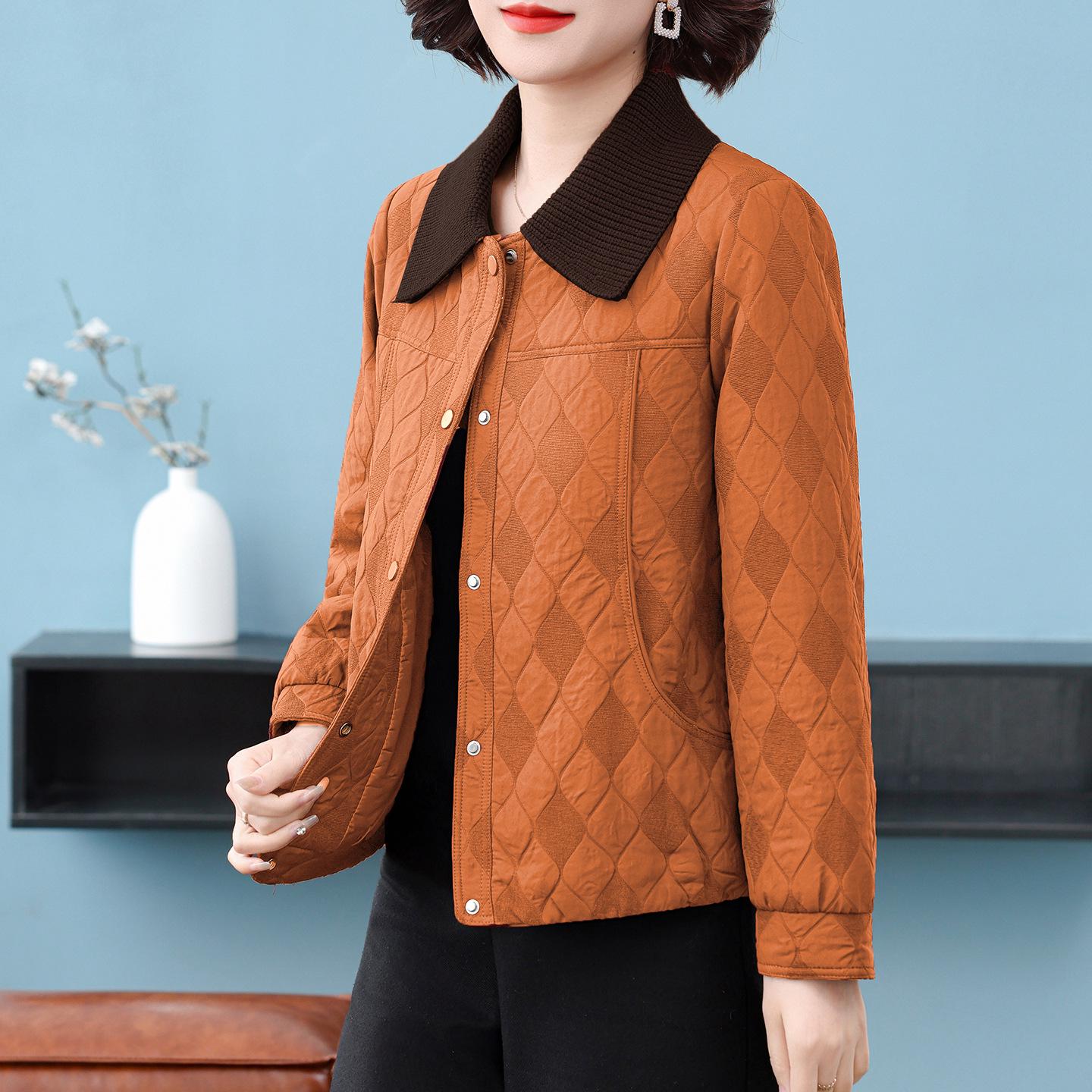 

2026 Spring Stylish Jacket for 50-Year-Old Moms - Casual Lapel Top for Spring/Autumn 5XL (151-165 jin)
