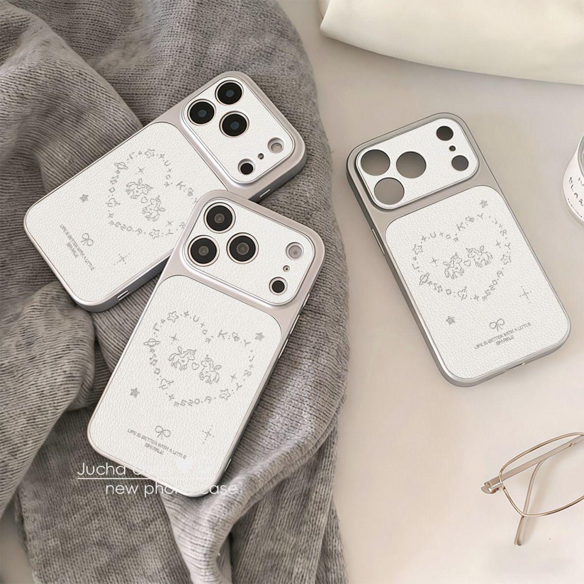 

Heart-Shaped Horse Large Window Phone Case for Apple 17 Pro Max - Silver Frame, Corning Shell Apple 14