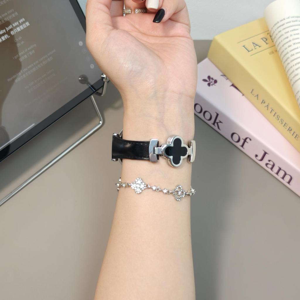 Magnetisches Kalbslederarmband Kleeblatt für Huawei GT4/5, Apple, Xiaomi, Samsung - 18/20/22mm