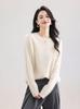 Women's Seamless Round Neck Sweater: 90% Wool, 5% Cashmere, 5% Silk.