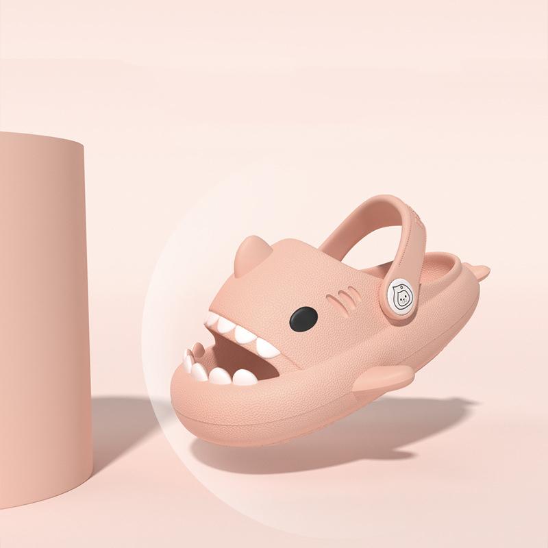 fashion Shevalues New Kids Shark Sandals Boys And Girls Summer Beach Slides Bathroom Slides EVA Indoor Cartoon Shoes House Flat Slippers