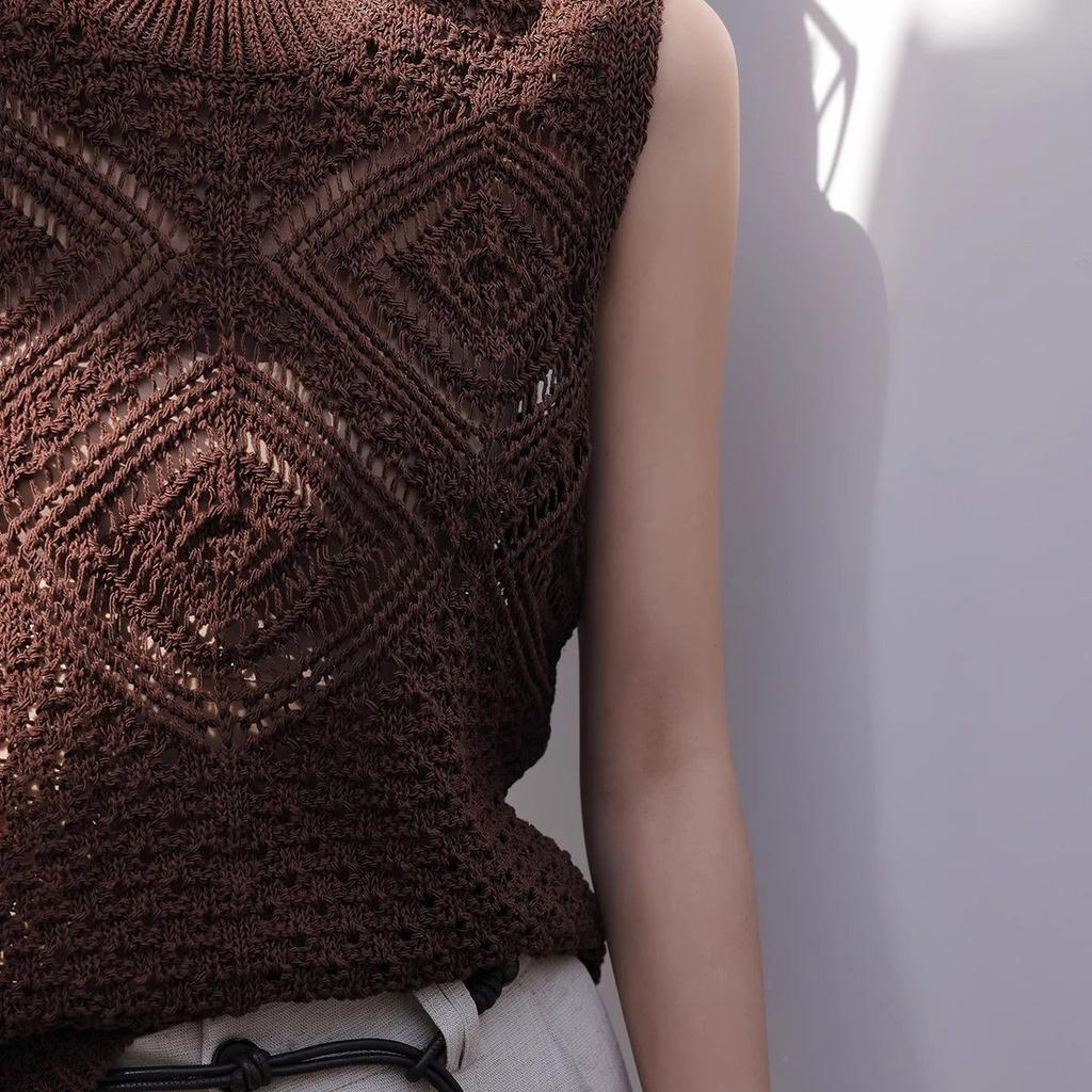 Women's Round Neck Hollow-out Sun Protection Vest 2024 Summer Stylish Layered Knit Top