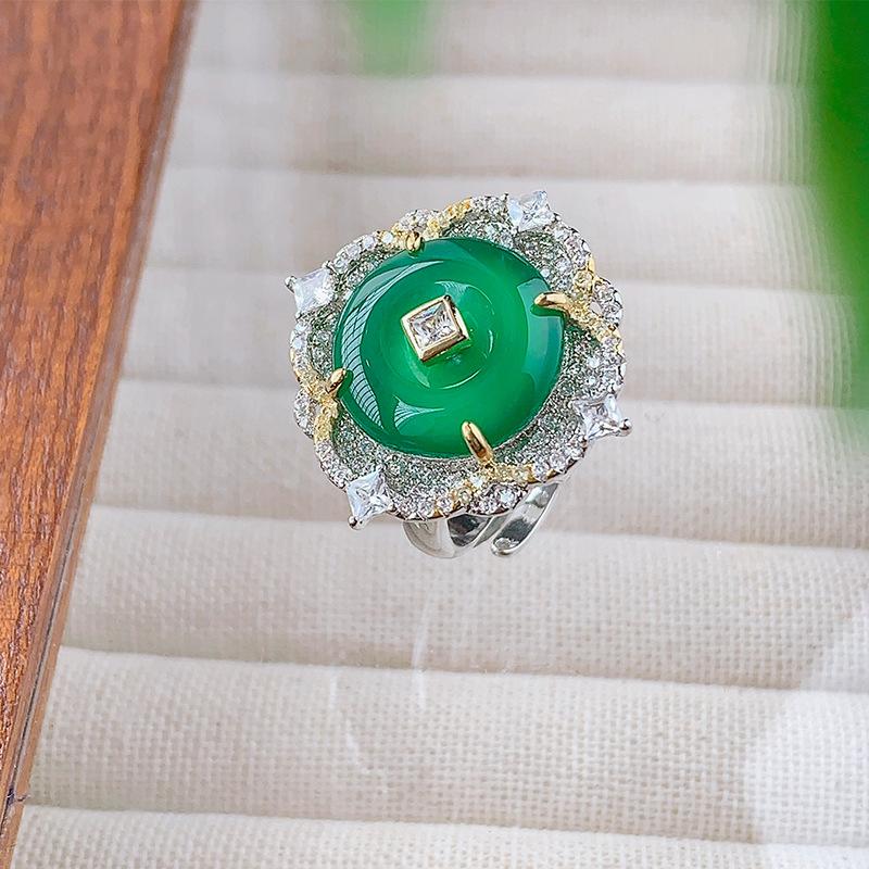 

Комплект украшений Аксессуары Имитация Натурального Императорского Зеленого Халцедона Серьги Ожерелье Кольцо Застежка-карабин Женский Винтажный Премиум