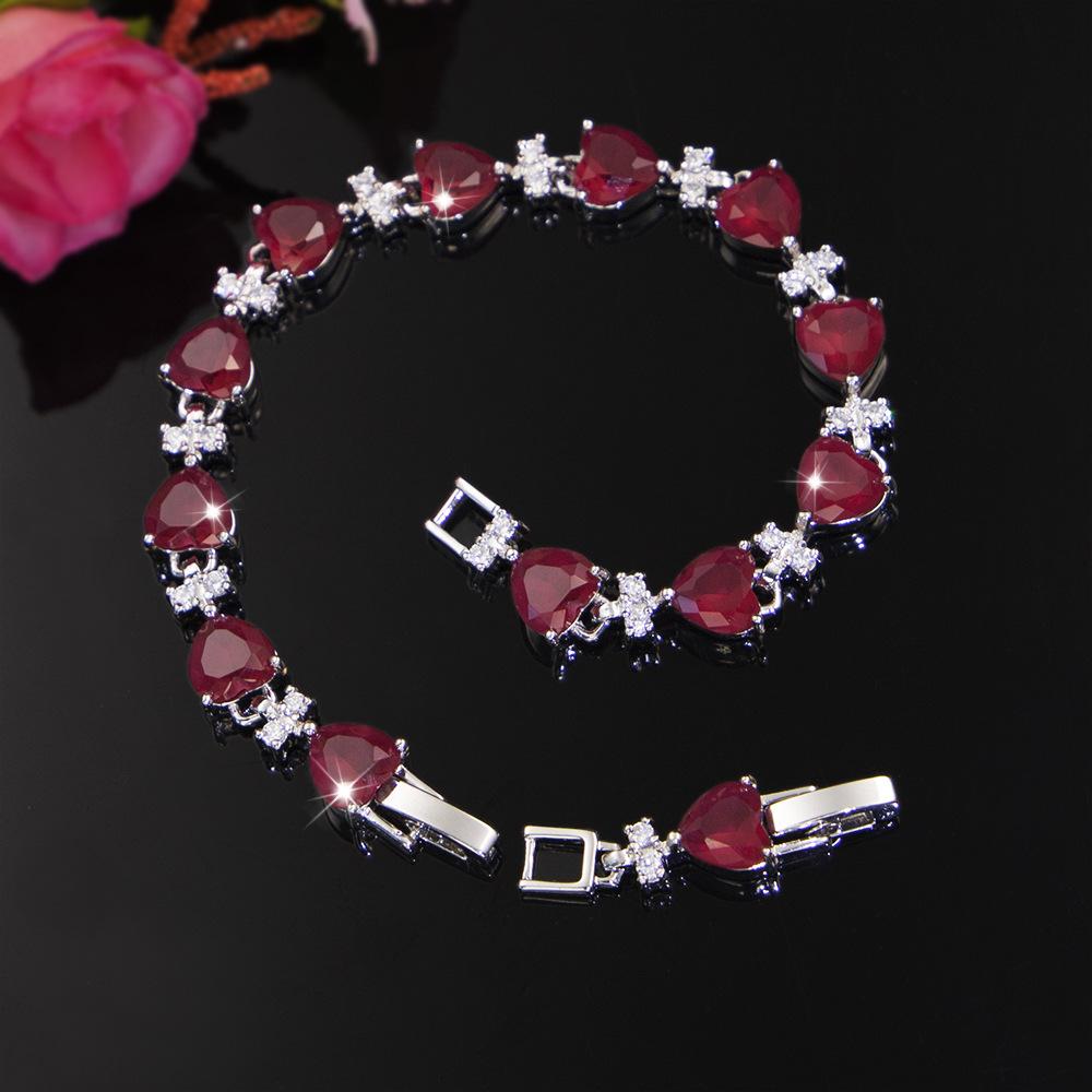 Pulseira Coração Cravejada de Zircônia de Luxo Leve Joia Pulseira Popular em Forma de Coração Moderna que Não Desbota