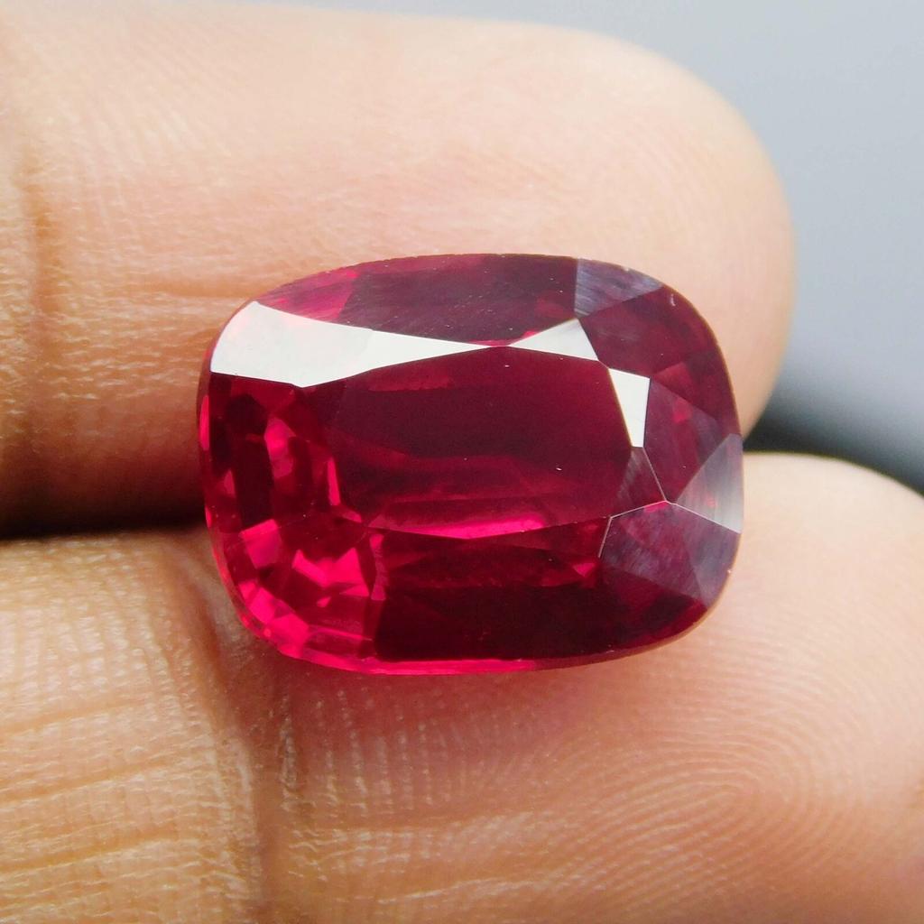 10.65 Carat NATURAL Exclusive Red RUBY CERTIFIED Cushion SHAPE Loose Gemstone.