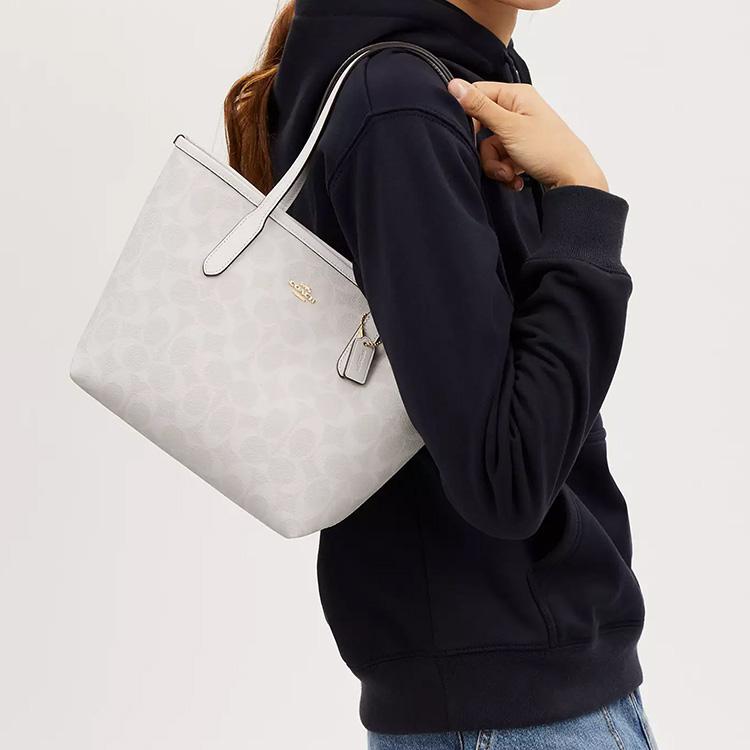 Coach Borsa Tote Classica con Logo Dorato e Motivo Floreale, Chiusura a Bottone, da Donna, Colore Chalk Glacier-White CN733-IMRFF
