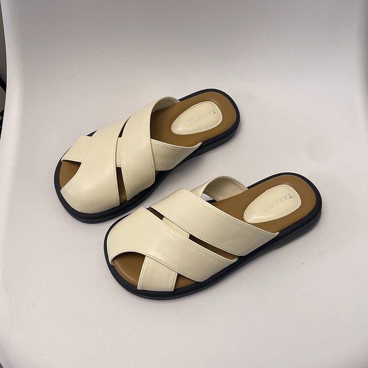 Leather bag head slippers women's outer wear 2025 spring and summer new retro woven hollow one pedal lazy drag