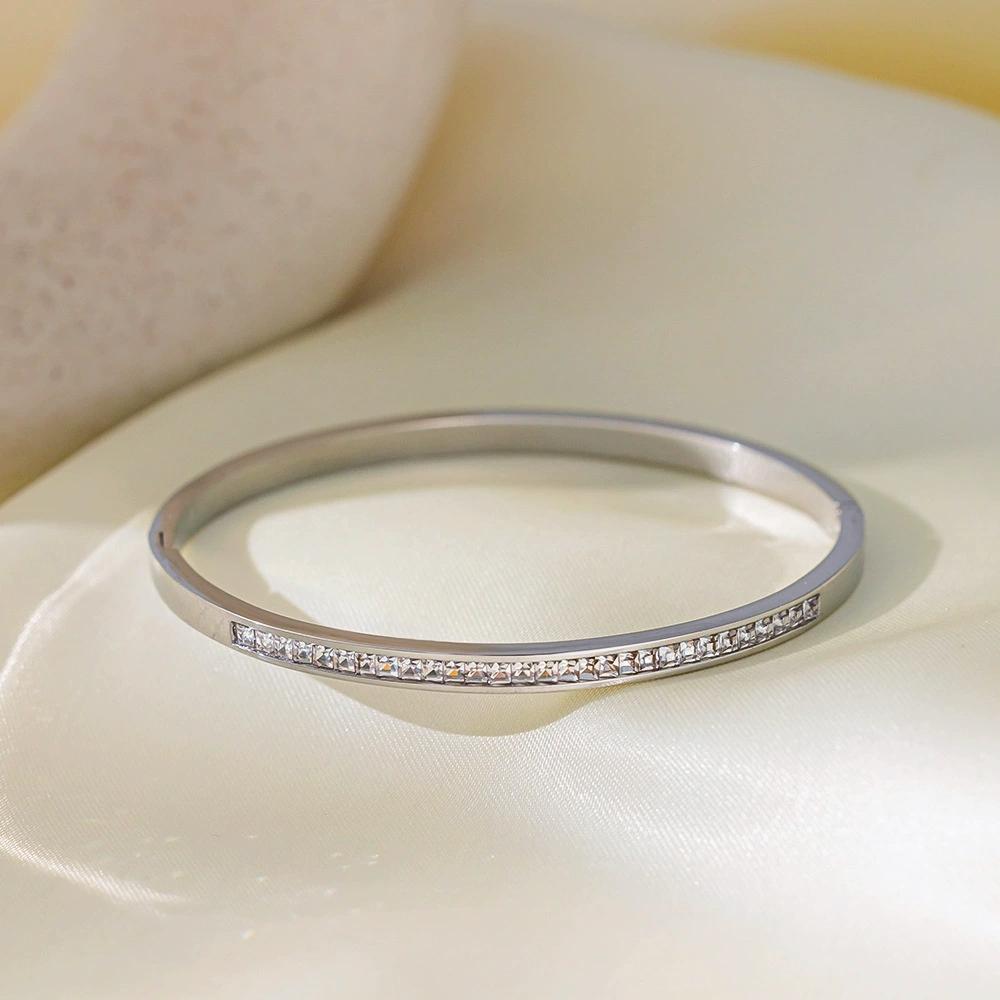 Htpwe Stainless Steel Glossy Zirconium Round Bead Combination Bracelet Set Women Plated 18k Couple Holiday Gift Bracelet Zircon
