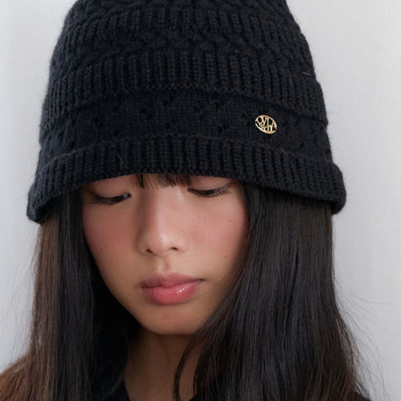 

OVLA Вязаная панама с перфорацией в виде цветов_2 цвета HA030 black