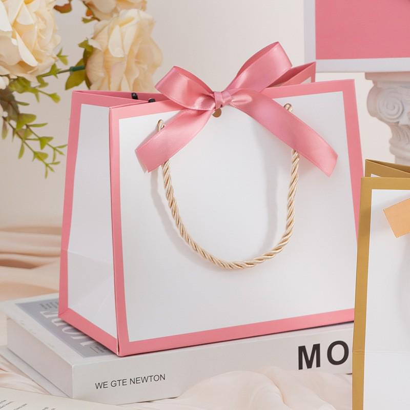 Small Colorful Jewelry and Gift Packaging Boxes with Handles
