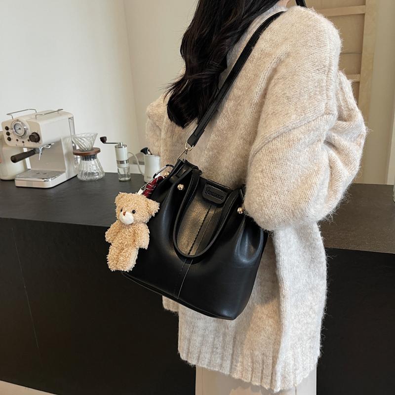 Versatile Single Shoulder Crossbody Bag  Elegant Bag  Hot Products  Advanced Bucket Bag Sensation  Practical  Autumn and Winter