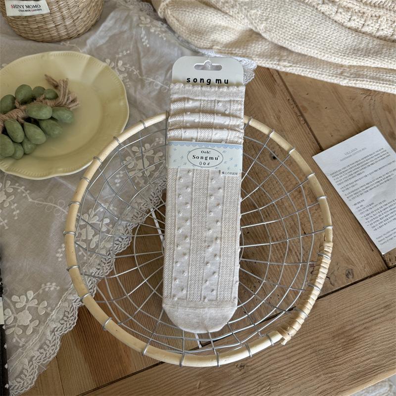 Autumn and Winter Socks: Women's Bean Lace Soft Australian Cotton Mid-calf Socks, Polka Dot Pile Socks