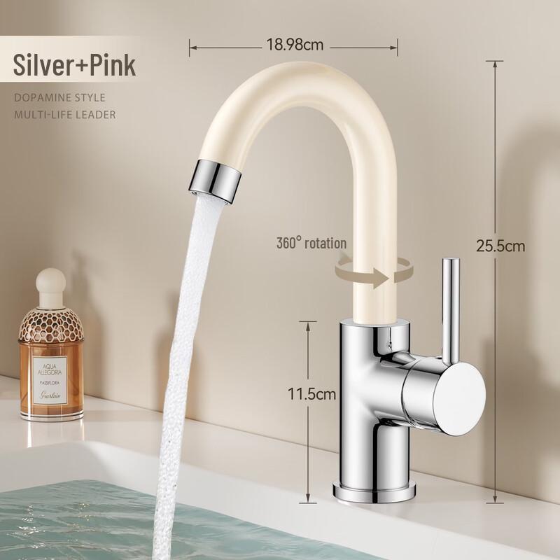 TLXT Cream Style Wall-Mounted Pull-Out Faucet