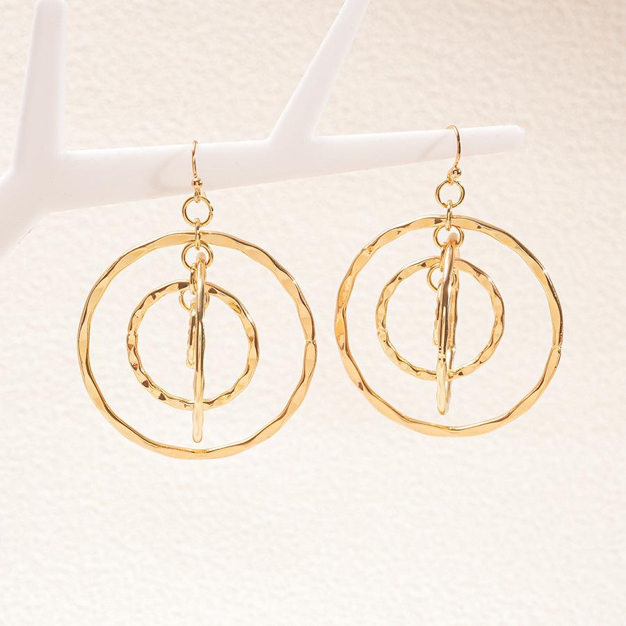 

Полые круглые геометрические серьги-крючки с резьбой, продвинутые, уникальные серьги для женщин, тяжелая промышленность золотой