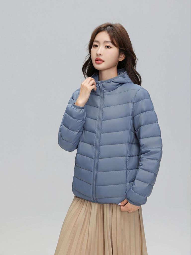 Women's Lightweight Short Down Jacket, Autumn/Winter 2025: Hooded, Slimming, 90% White Duck Down, Casual Outerwear Trend.