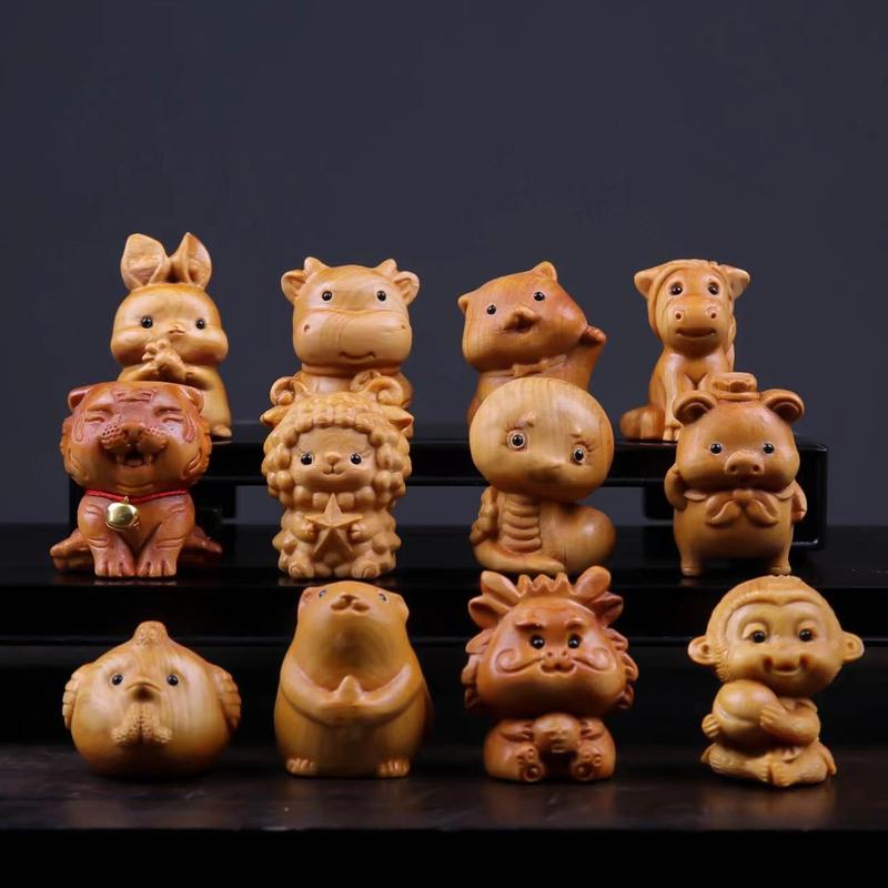 Chinese Zodiac Wood Carving Chinese New Year Ornaments Mini Statue Cute Snake Animal Decor Office Desktop Pendant Car Decoration