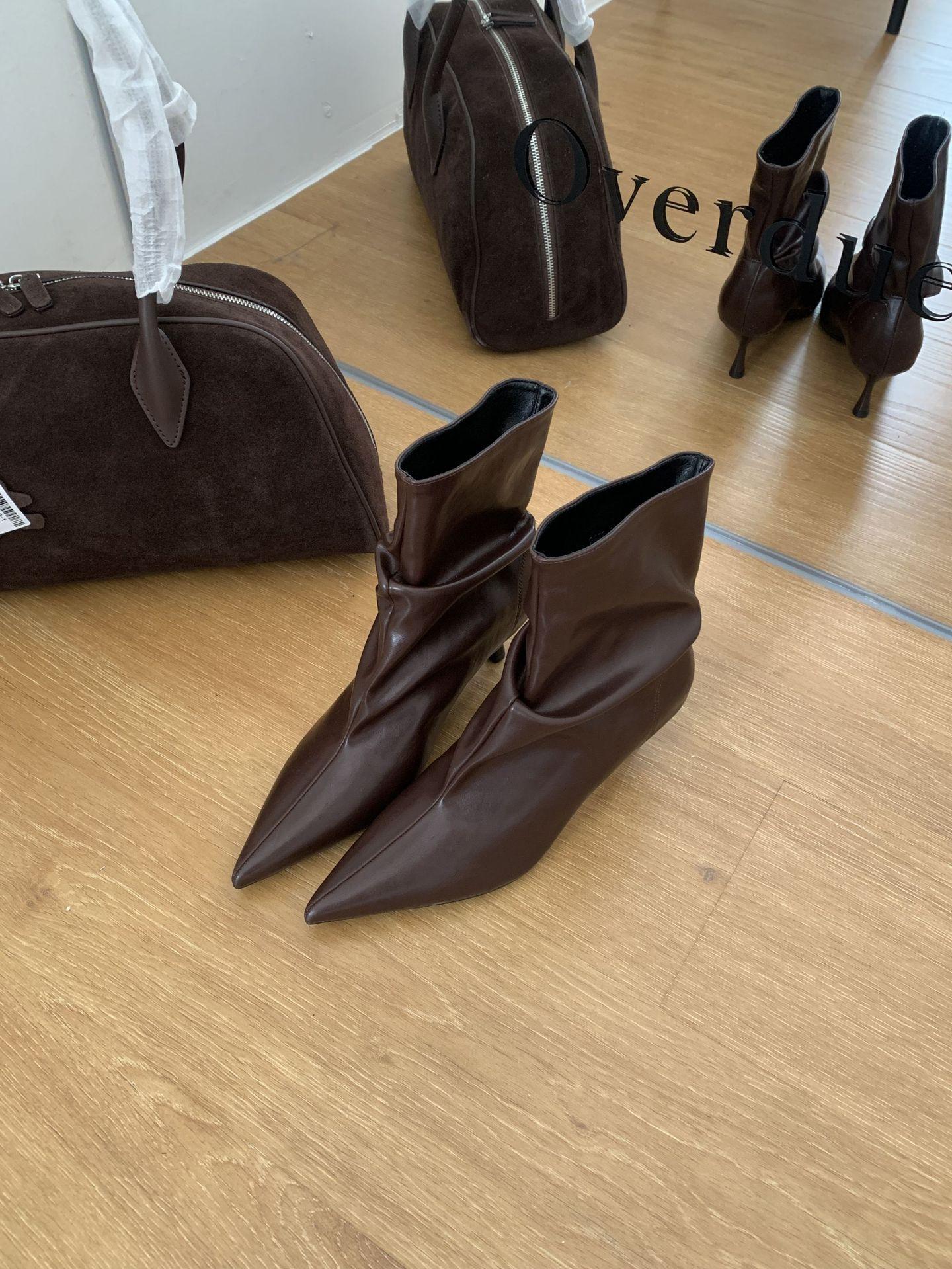 

Fine heel pointed niche design pleated stacking boots women s western medium boots high heel short boots fashion fruit 6677-6 39
