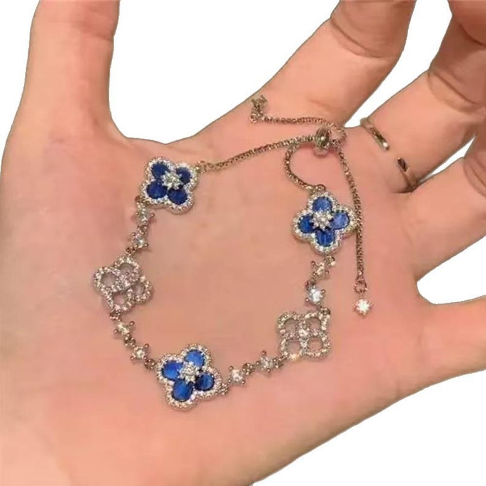 New Four-leaf Clover Bracelet Sparkling Lucky Clover Pull-out Bracelet Niche Luxury Jewelry for Women