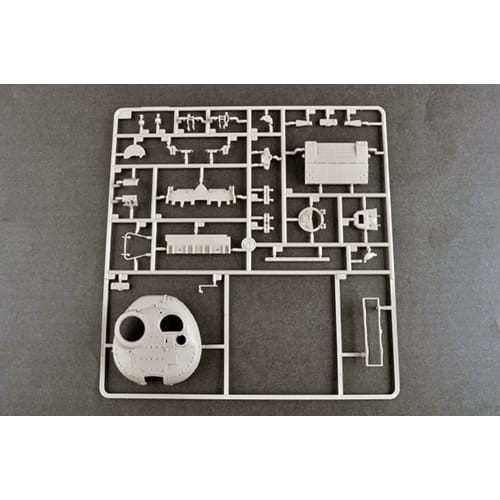 Trumpeter 1/35 scale Russian Navy Infantry T-80BVM Main Battle Tank Plastic Model Kit 09588