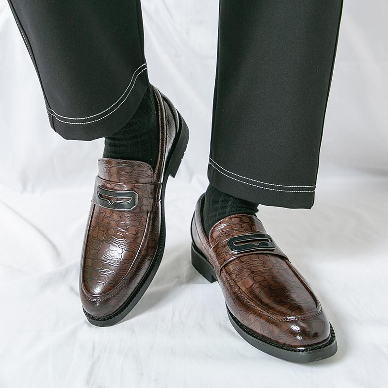 Men Retro Loafers Leather Shoes Formal Business Flats Slip on Shoes Wedding Dress Prom Black Shoes Large Size