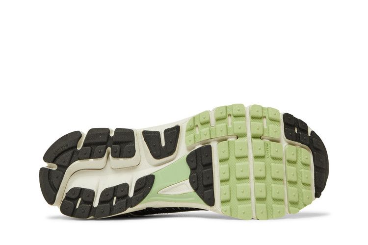 Nike Zoom Vomero 5 Cobblestone Flat Pewter (Women's) Sneakers