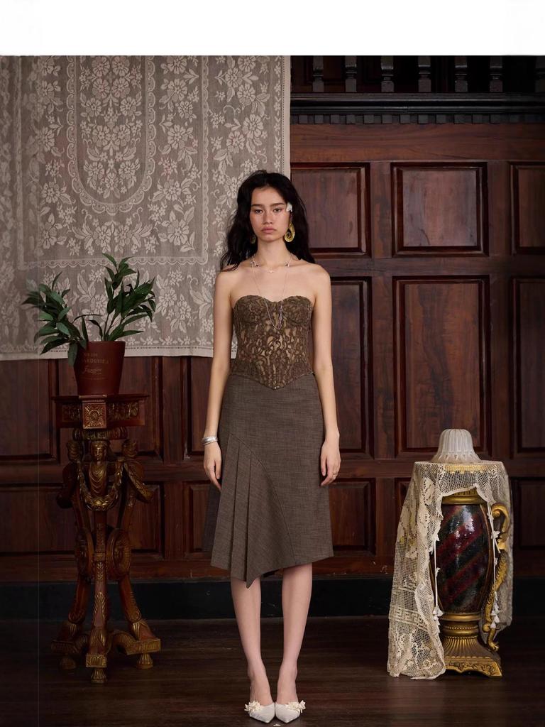 2025 Autumn/Winter Spicy Girl Lace Strapless Top & Irregular Skirt Set