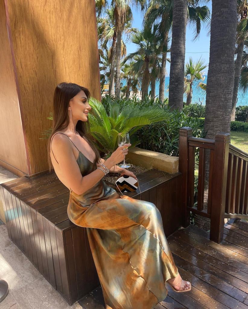 2023 Rainbow Print V-Neck Backless Suspender Dress