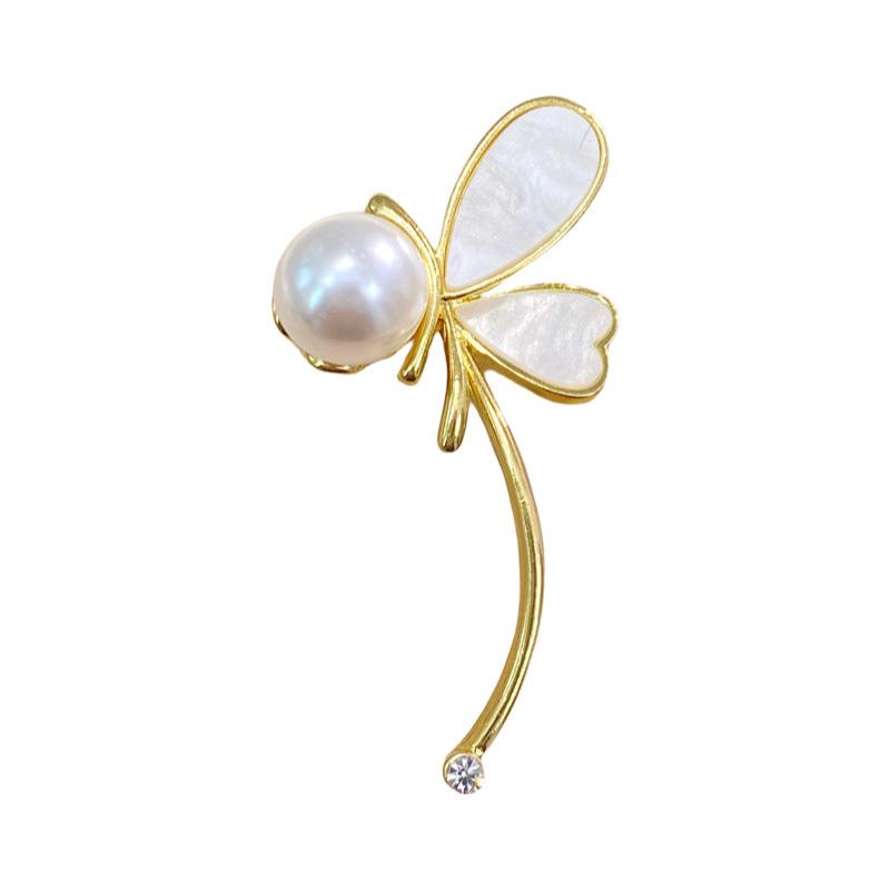 Wykwintna broszka z perłą w kształcie ważki: Elegancki dodatek do damskiego garnituru na wiosnę i jesień 2023