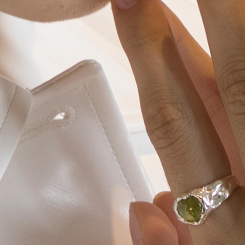 Nuavo Melting Love Ring