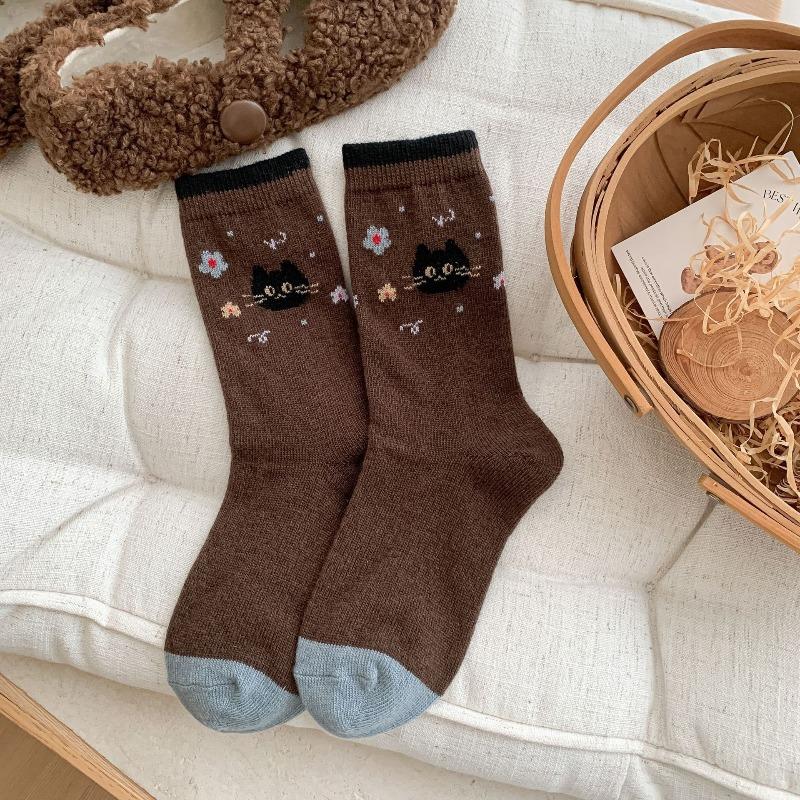 Cute Cartoon Cat Thickened Wool Socks for Autumn and Winter, Women's Warm Mid-calf Socks, Color-blocking Pile Socks