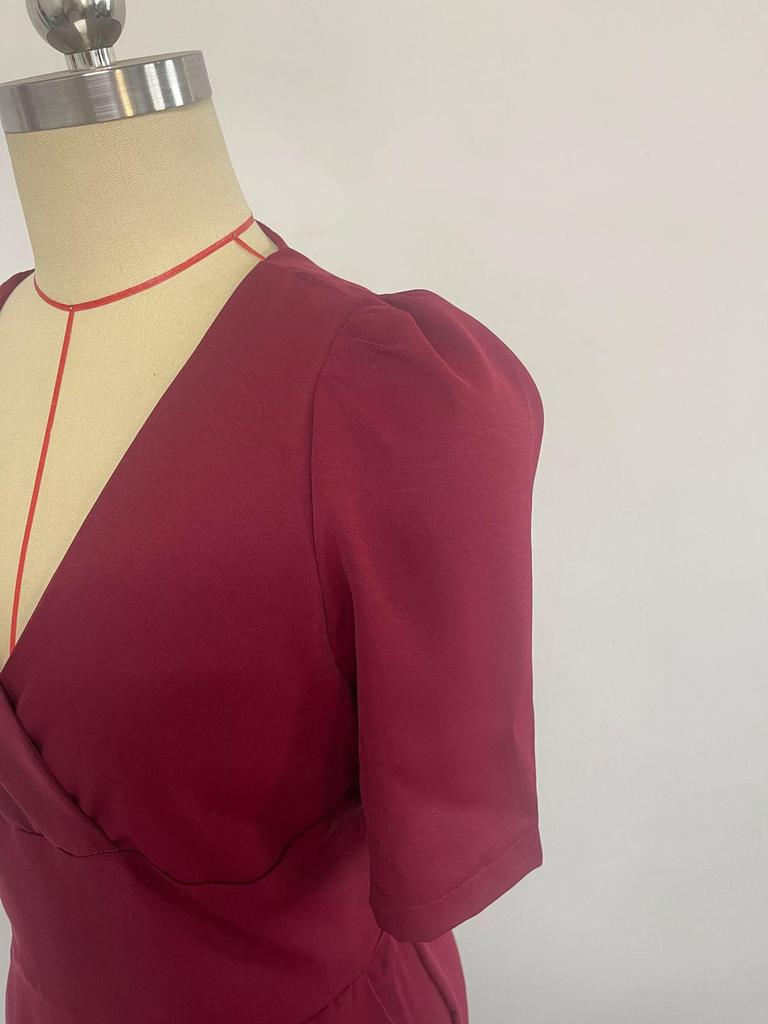 Mono de encaje con escote en V y cintura alta para mujer, primavera de 2025, con mangas abullonadas