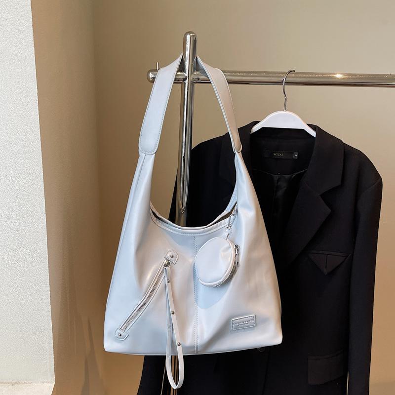 Large-capacity bag women's summer new niche casual versatile shoulder underarm bag commuter tote bag