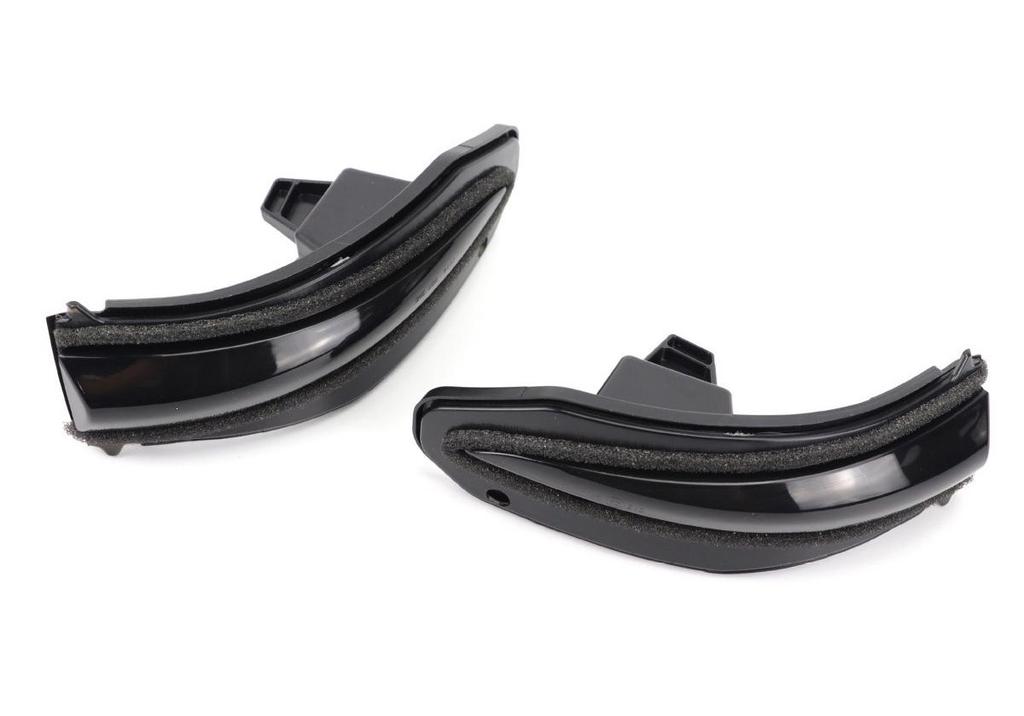 Flowing Turn Signal Lights for Toyota Highlander XU50, RAV4 XA40, Noah R80 Rearview Mirror