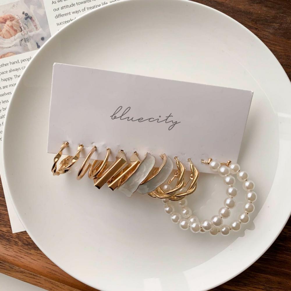 

Комплект серег-гвоздиков Blue City с жемчугом, акриловым жемчугом и эпоксидной смолой