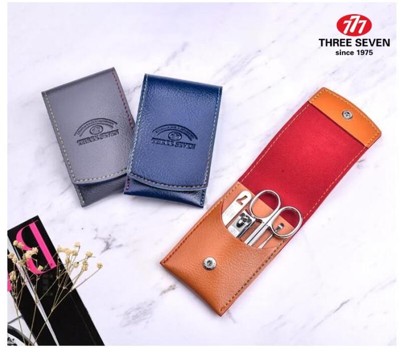 THREE SEVEN 4-Piece Manicure Set