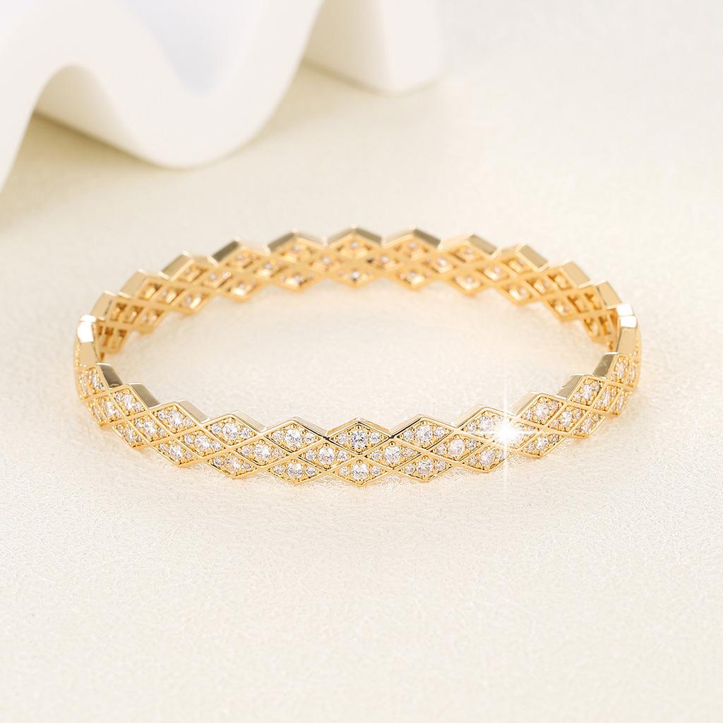 New Style Simple Geometric Design Gypsophila Fashion Trend Bracelet
