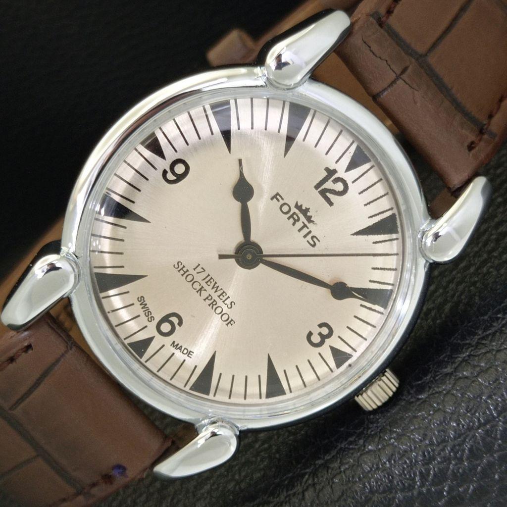 

ШВЕЙЦАРСКИЕ ВИНТАЖНЫЕ МУЖСКИЕ ЧАСЫ С РУЧНЫМ ЗАВОДОМ, ВОССТАНОВЛЕННЫЕ, С СЕРЕБРИСТЫМ ЦИФЕРБЛАТОМ a700875-5 R205a-a700875