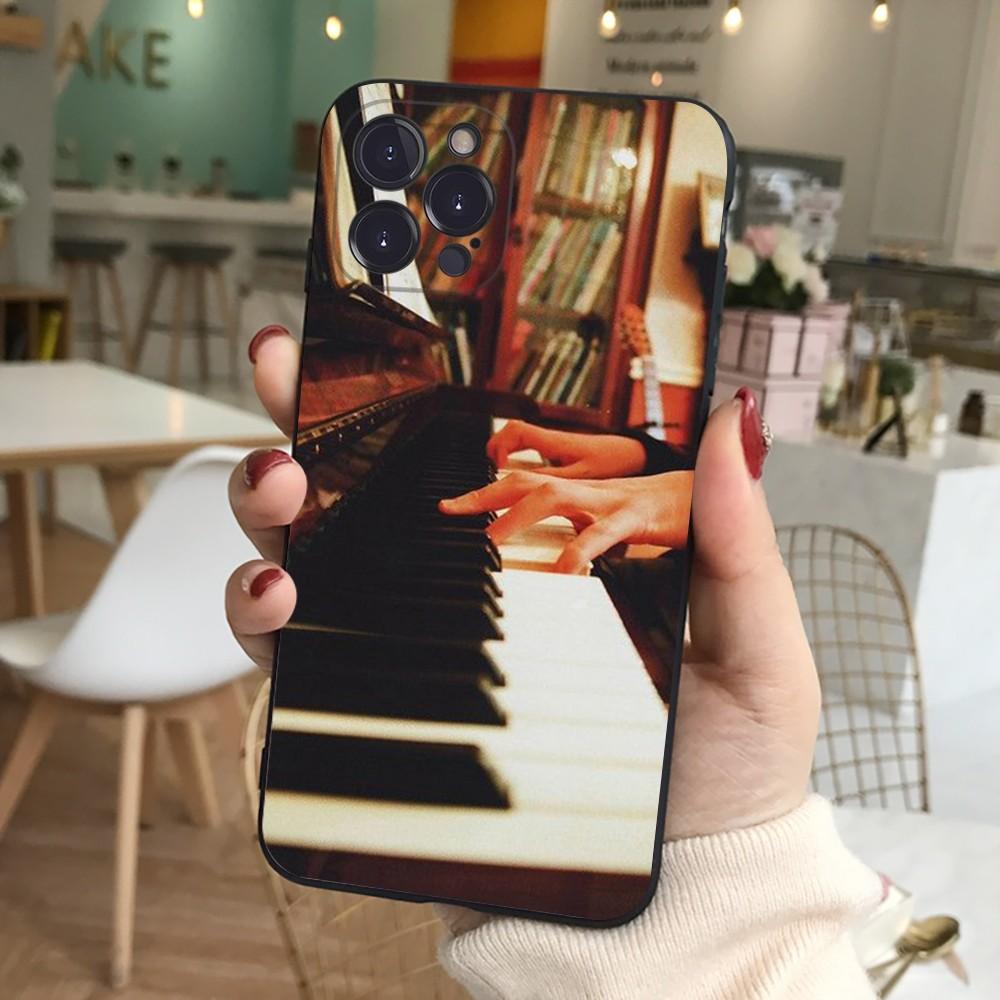 Black White Music Piano Keys Notes Phone Case For IPhone 14 11 12 13 Mini Pro Max 8 7 6 6S Plus X SE 2020 XR XS Funda Case